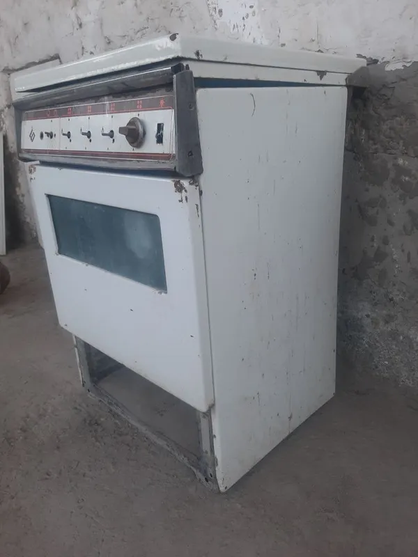 Кухонный газ плита 2