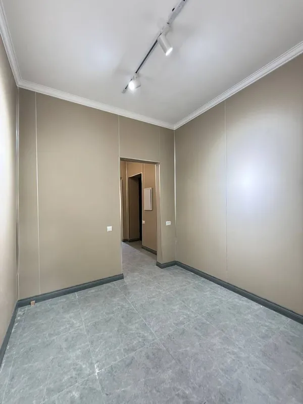 Mazzali Breadly | 92кв - нежилое помещение вдоль дороги Аренда — фото 1