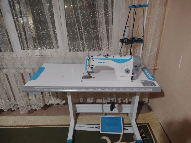 Tikiv Mashinasi sotiladi holati idal 1 Tikiv Mashinasi sotiladi holati idal 1