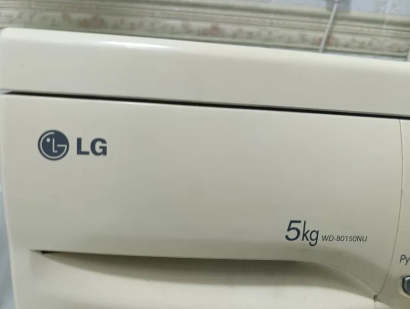 Стиральная машина LG 5 кг — фото 1
