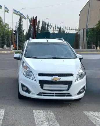 Chevrolet Saprk beliy 1 Chevrolet Saprk beliy 1