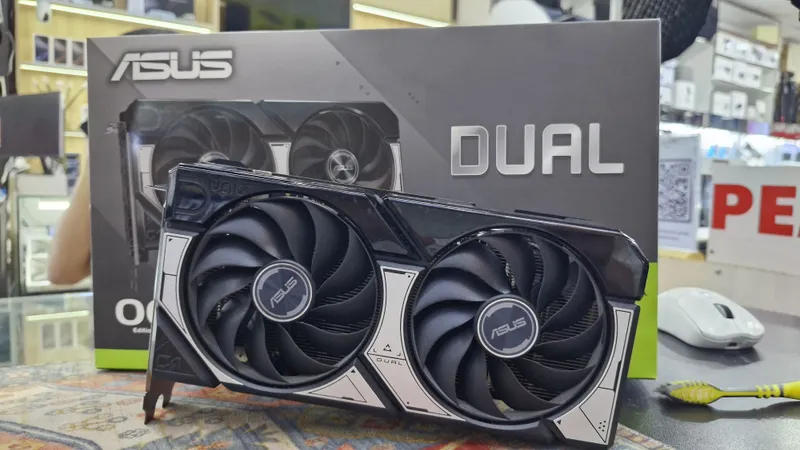 ASUS DUAL GeForce RTX 5060 OC Edition 4 ASUS DUAL GeForce RTX 5060 OC Edition 4