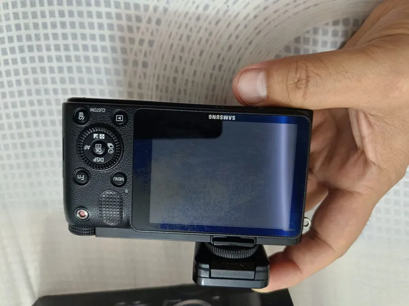 цифровой фотоаппарат Samsung NX1000 4 цифровой фотоаппарат Samsung NX1000 4