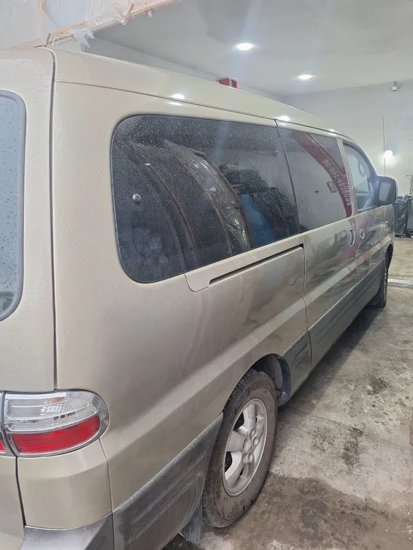 Продаётся Hyundai Starex H1 бензин — фото 1