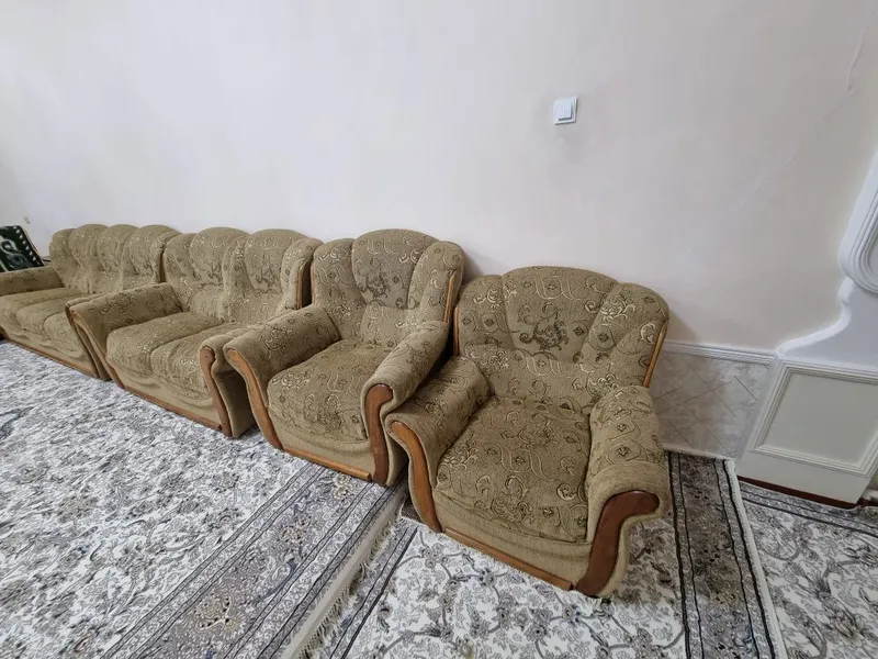 2 та кичик мягкий кресло, 2 та катта мягкий кресло,2 та зал учун мебел 4