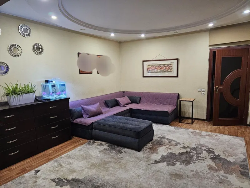 Продаётся 2-комнатная квартира, 67 м², 3/9 (Яккасарайский район) — фото 1