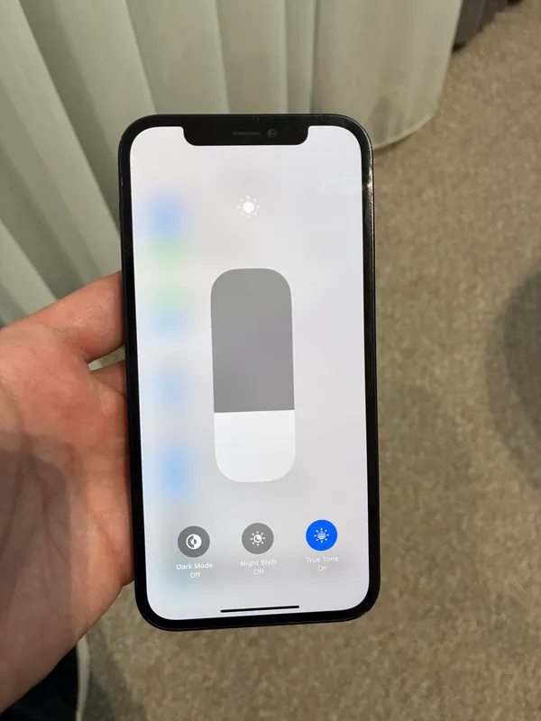 iPhone 12 черный 6