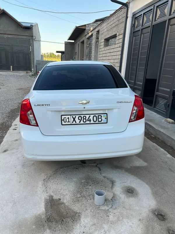 Chevrolet Lacetti 1.8 MT 2