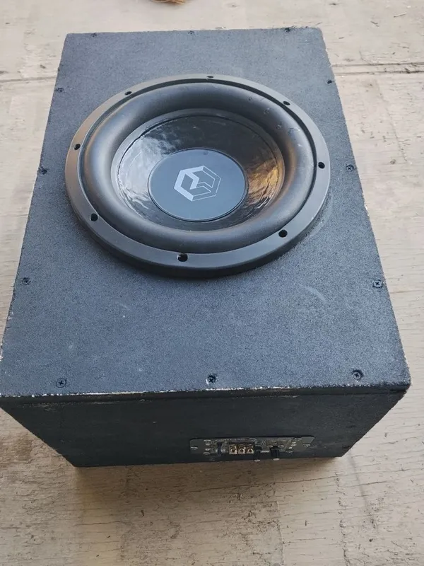 Subwofer 12 dyum