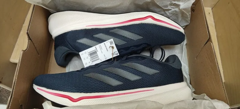 Беговые кроссовки Adidas Supernova Stride — фото 1 Беговые кроссовки Adidas Supernova Stride — фото 1