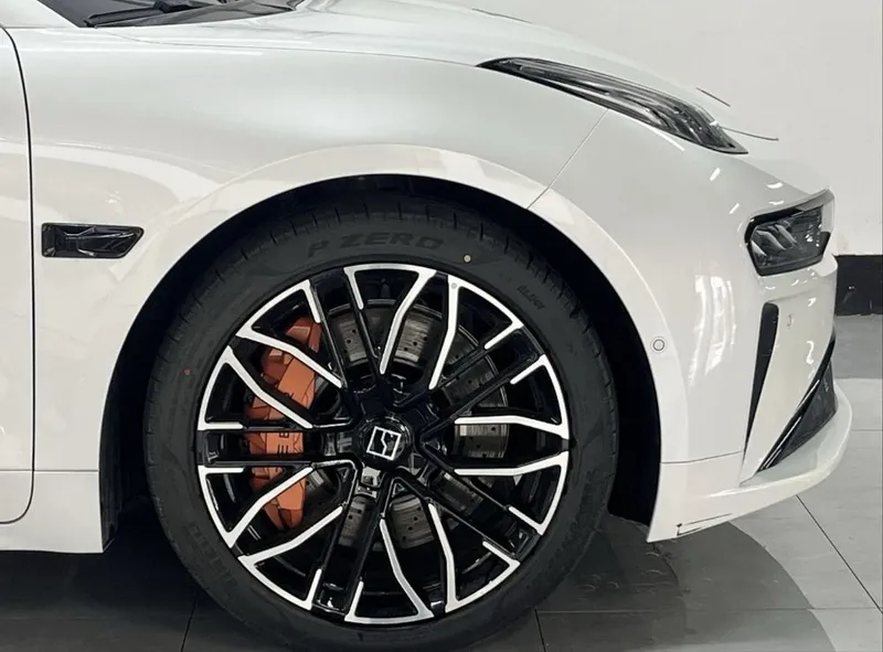Срочно Цена снижена!!! Zeekr 001 YOU Z-sport AWD 2025 full — фото 4