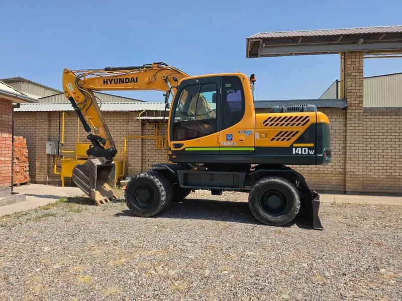 Продается Hyundai ROBEX 140W 4 Продается Hyundai ROBEX 140W 4