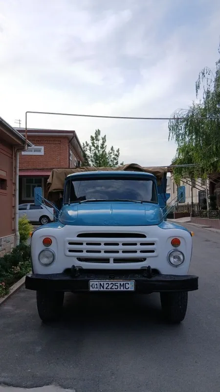 Zil MMZ 4502 rangi ko'k ishlap chiqarilgan yili 1988 Yuk ozi ag'daruv