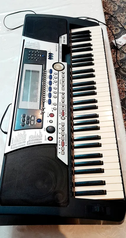 Yamaha PSR 550 3 Yamaha PSR 550 3