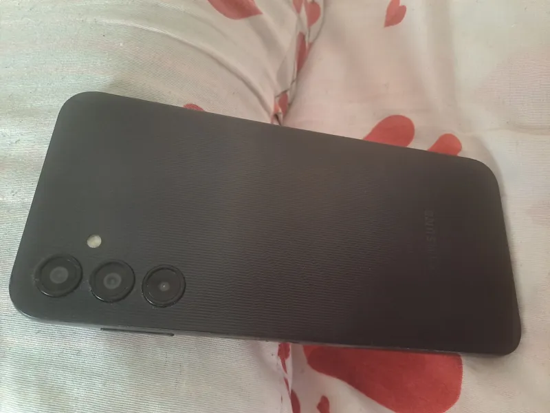 Samsung A14 4ga 64 xolatiga yarasha narxi — фото 2