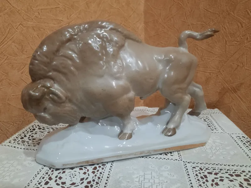 Антикварная Редкость! Большая фарфоровая Скульптура «Зубр». СССР, Верб
