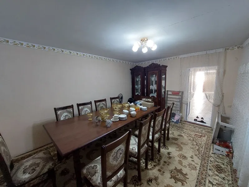 Продаю участок 3.8 соток 2 холл 6 комната.Круг Рахат маххаля Олмос. — фото 3