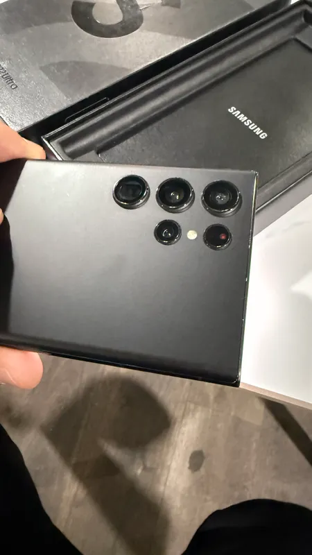 Samsung s22 ultra 1