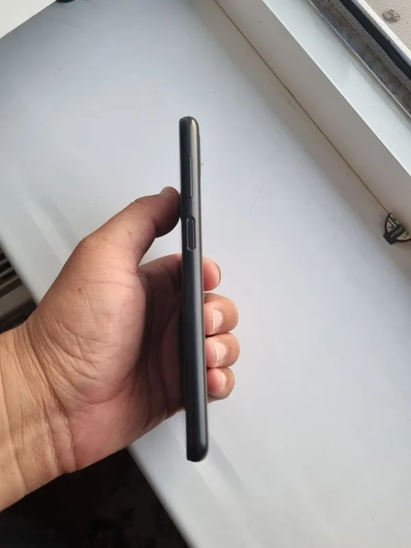 Srochni sotiladi xolati ideyal. samsung redmi pocco oppo 3 Srochni sotiladi xolati ideyal. samsung redmi pocco oppo 3