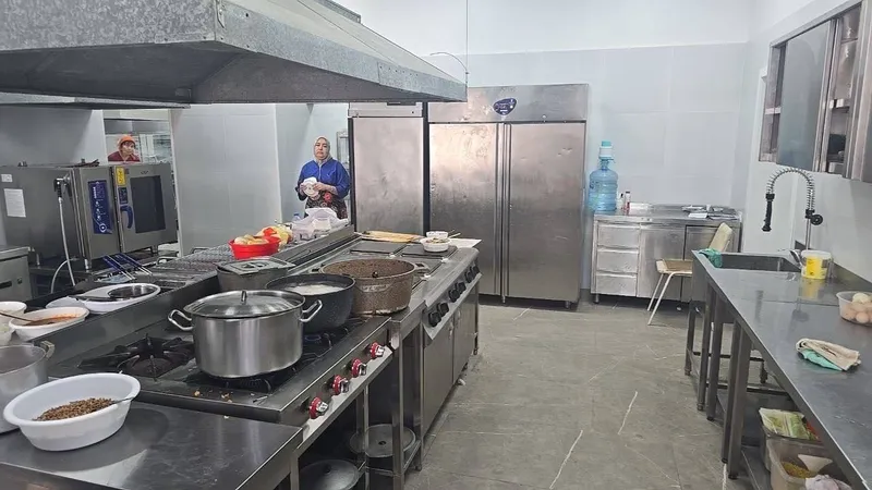 Сдается коммерческое помещение под кафе с оборудованной кухней — фото 4