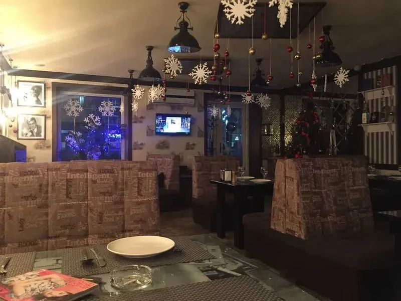 Продаётся Действующее Кафе в Центре Максим Горький Ор.Макро