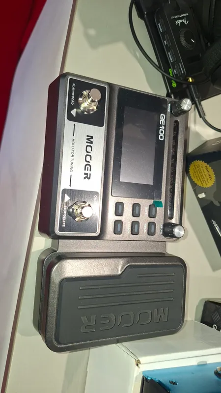 Guitar effect pedal