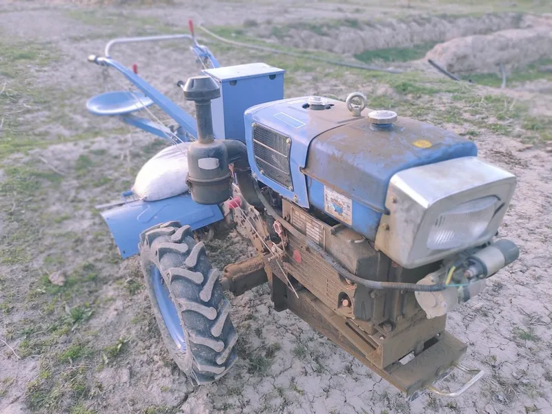 Mini traktor Zubr 1100 1 Mini traktor Zubr 1100 1