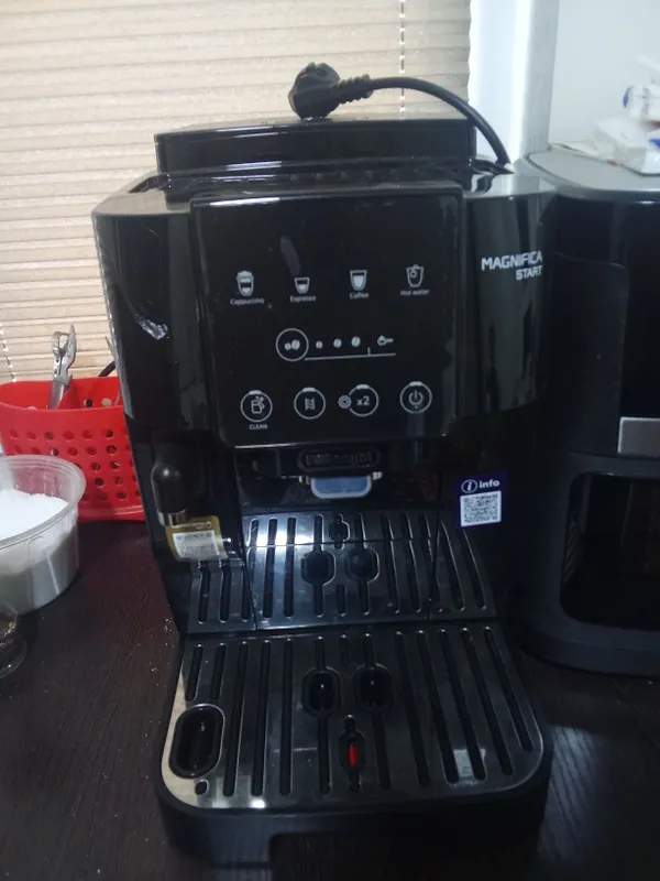Кофемашина румынского производства Delonghi Magnifica start новый 1 Кофемашина румынского производства Delonghi Magnifica start новый 1