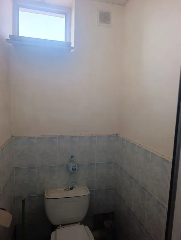 Arendaga ofes beriladi arzon narxga yunsobod 6-kvartal 6 Arendaga ofes beriladi arzon narxga yunsobod 6-kvartal 6