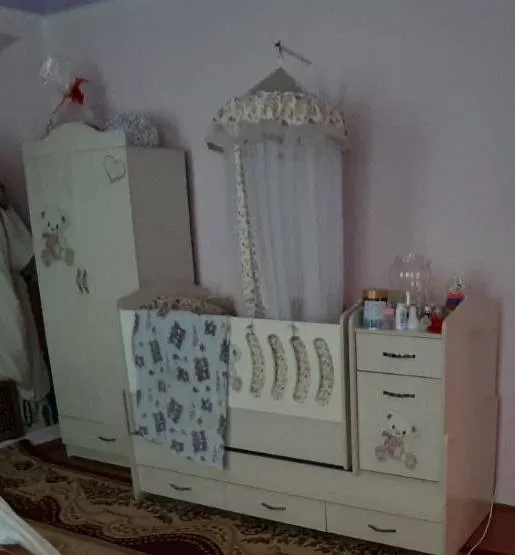 Mebel sotiladi
