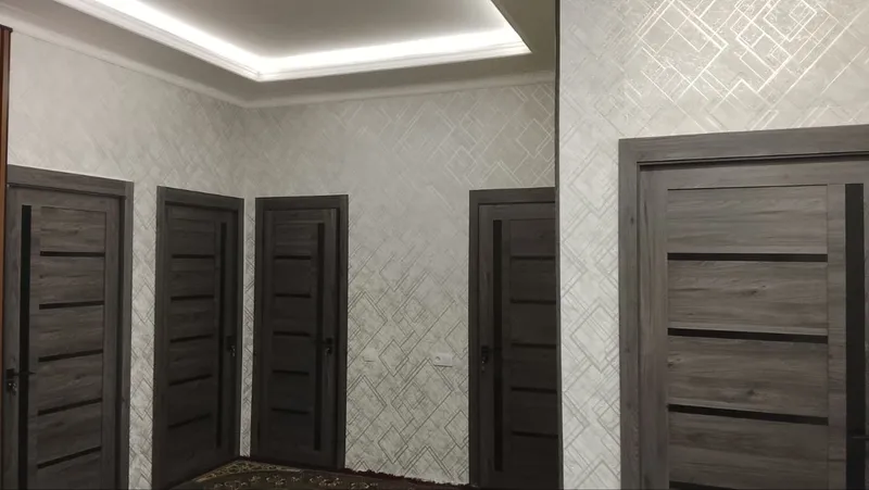 Beruniy metro jarariqda Qizlarga kv yengi