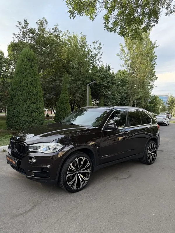Bmw X5 Xdrive 35i 3 litr Twin power Turbo ( kuzov F15 ) 3 Bmw X5 Xdrive 35i 3 litr Twin power Turbo ( kuzov F15 ) 3