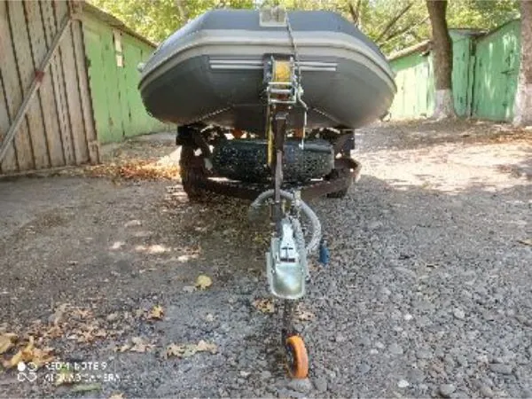 лодка ПВХ с лофетом.