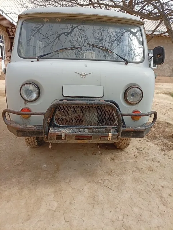 UAZ 1996 lebgwnve