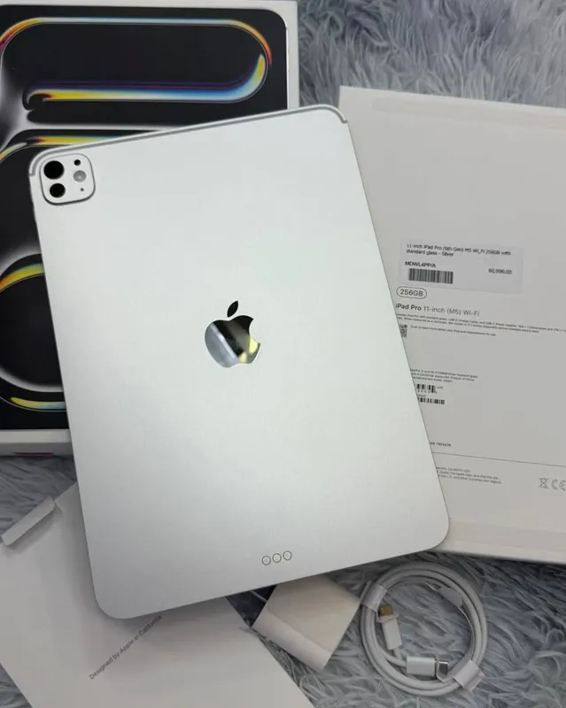 Apple iPad Pro 11" M5 256GB Silver 100% 1 Apple iPad Pro 11" M5 256GB Silver 100% 1