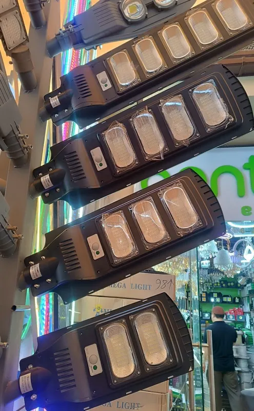 Солничний прожектор лед РКУ solar led quyosh panelli yoritgich chiroq