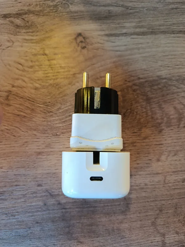 iPhone Galovka sotiladi 1
