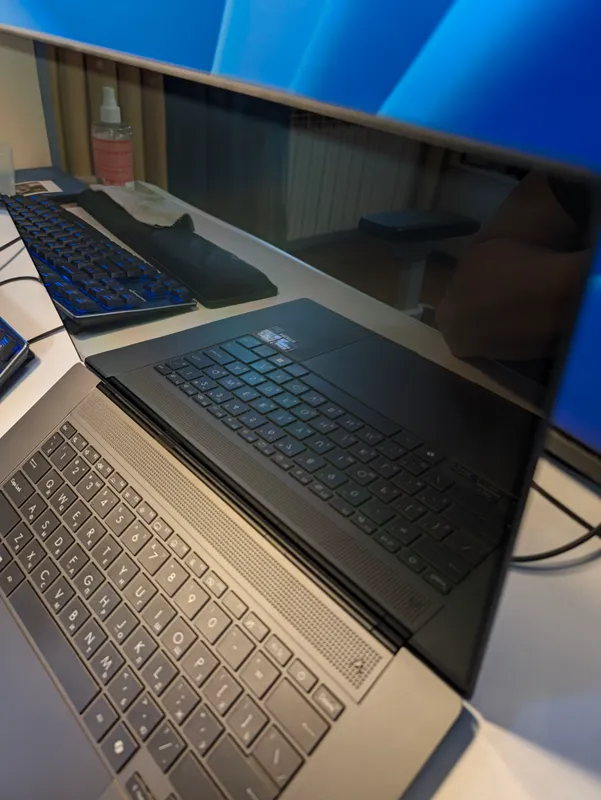Asus Zenbook S16 | Ryzen 9 Ai 370 | 24GB | 1TB 4 Asus Zenbook S16 | Ryzen 9 Ai 370 | 24GB | 1TB 4