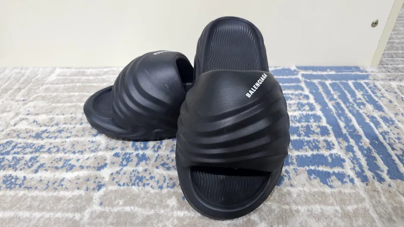 Balenciaga tapochka 1