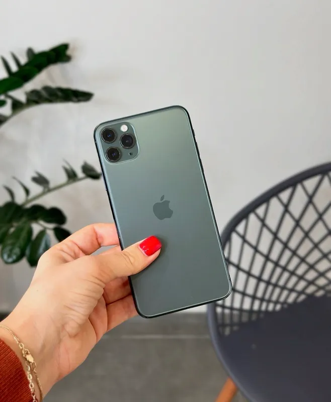 iPhone 11 ProMax 64Gb Green Akk: 84% Radnoy