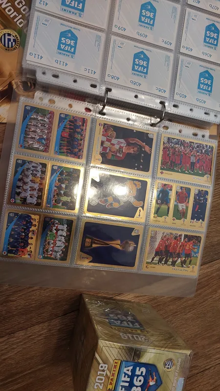 Fifa 2019 Panini новый, запечатанный бокс + альбом — фото 5