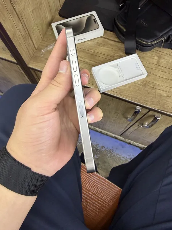 iPhone 15 Pro 128gb 2