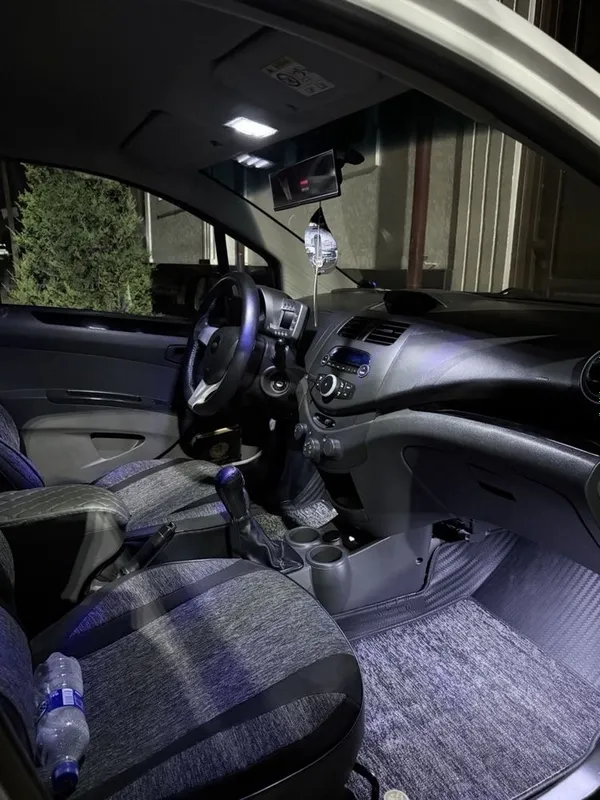 Chevrolet Spark 2015-yil 2-pozitsiya 4
