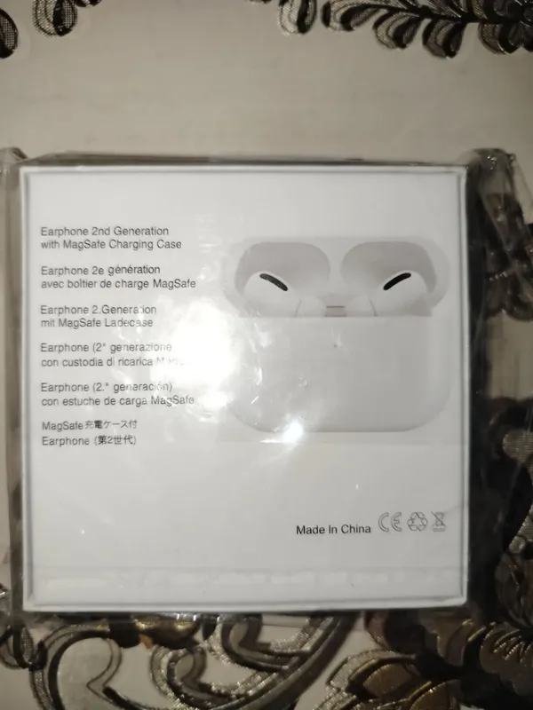 Наушники AirPods — фото 2