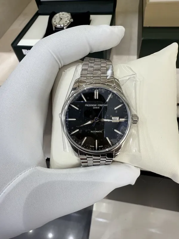 Часы Frederique Constant