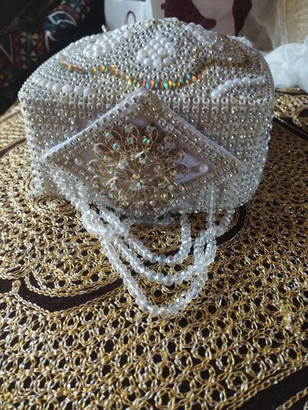 Kelinlik qalpog'i 3 Kelinlik qalpog'i 3