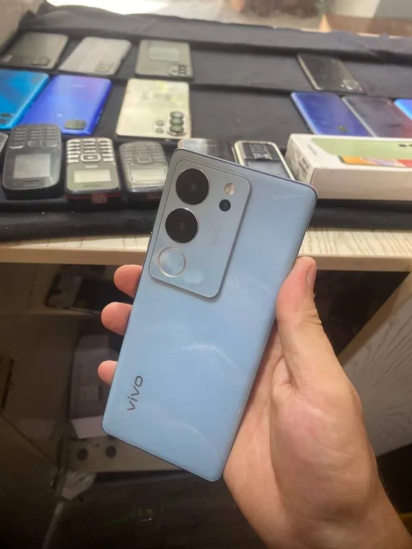 Vivo s17 pro 12+12 512 2 Vivo s17 pro 12+12 512 2