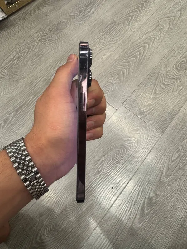Iphone 14 pro max ideal holatda 2
