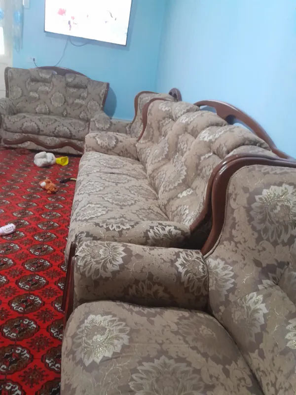 yumshoq divan