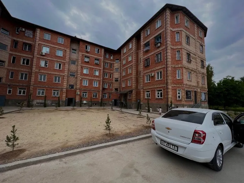 Продаётся 3-комнатная квартира в Янгиюле, Гульбахор (Новостройка) — фото 6